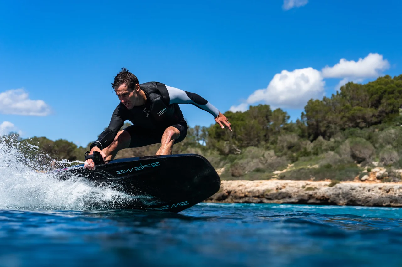 Trải nghiệm ván lướt sóng điện Jetboard Hub
